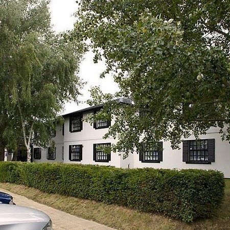 Premier Inn Cobham Собхэм Экстерьер фото