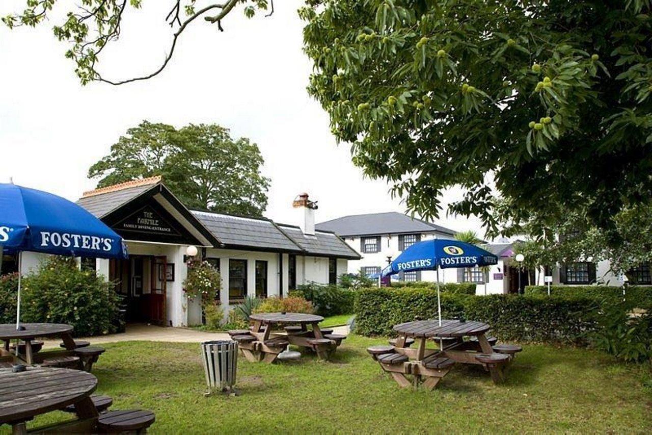 Premier Inn Cobham Собхэм Экстерьер фото